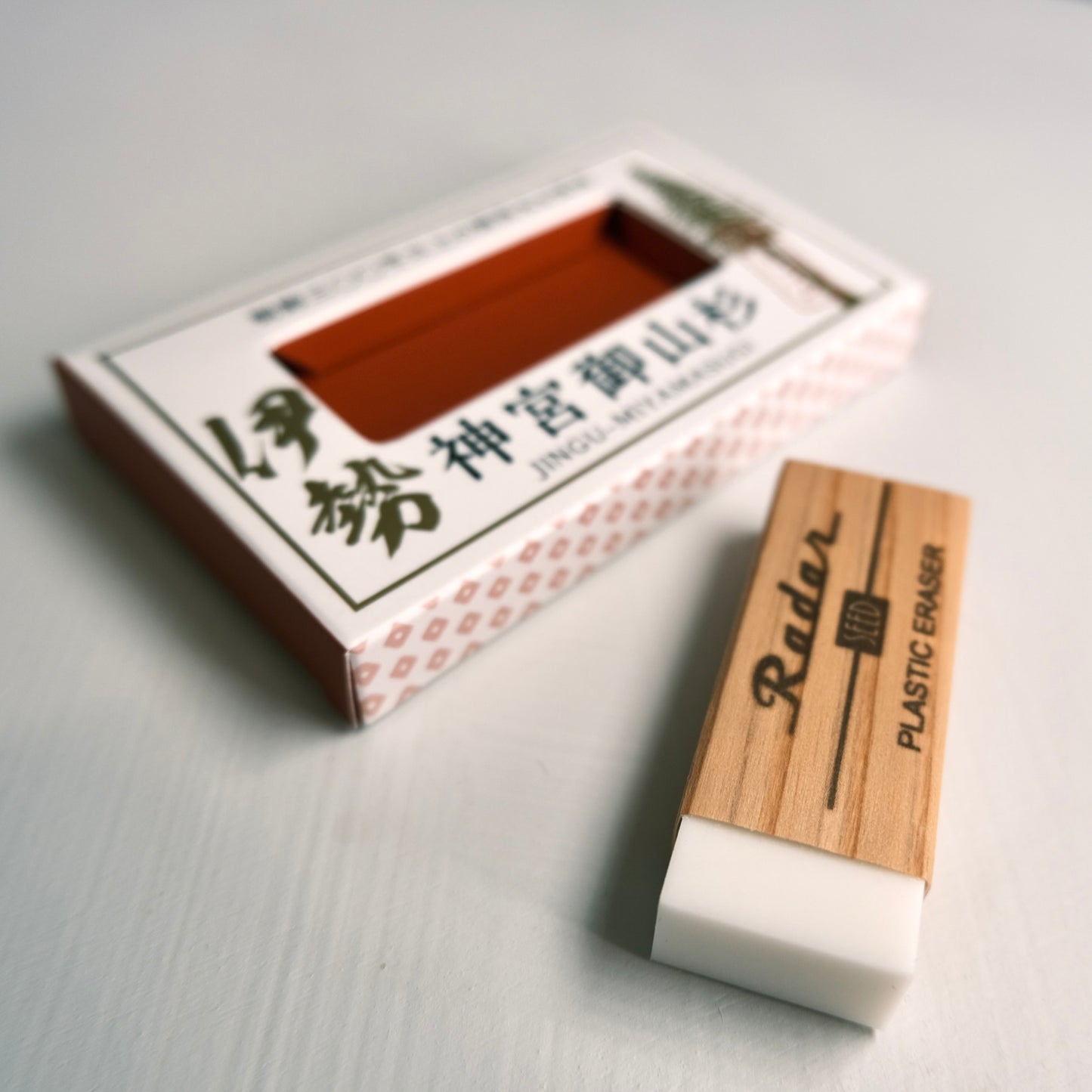 Jingu-Miyamasugi ERASER | 神宮御山杉 木目消しごむ
